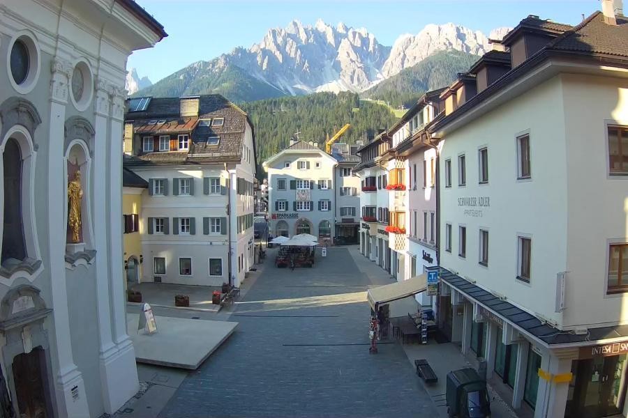 Archived image Webcam Village centre Innichen
