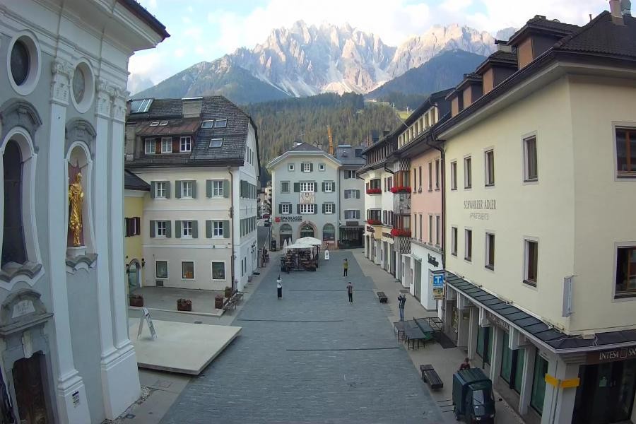 Archived image Webcam Village centre Innichen