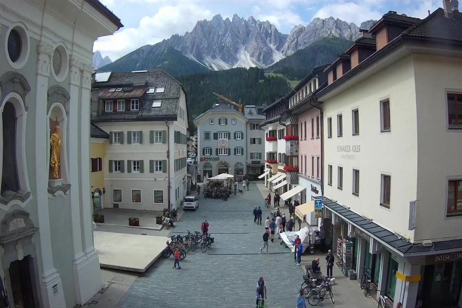 Archived image Webcam Village centre Innichen