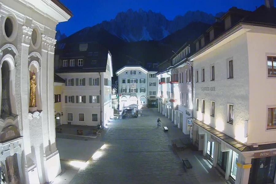 Archived image Webcam Village centre Innichen