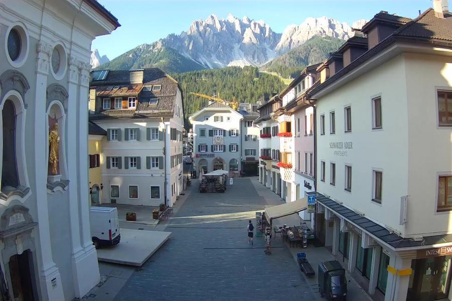 Archived image Webcam Village centre Innichen