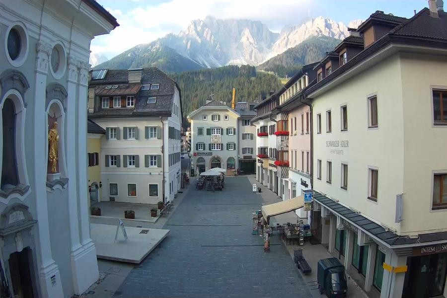 Archived image Webcam Village centre Innichen