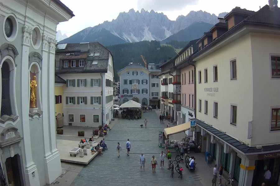 Archived image Webcam Village centre Innichen