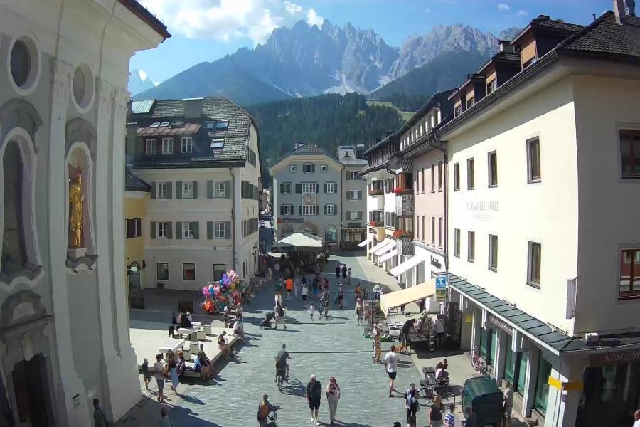Archived image Webcam Village centre Innichen