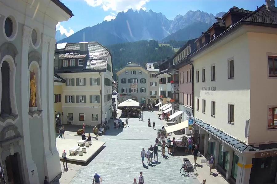 Archived image Webcam Village centre Innichen