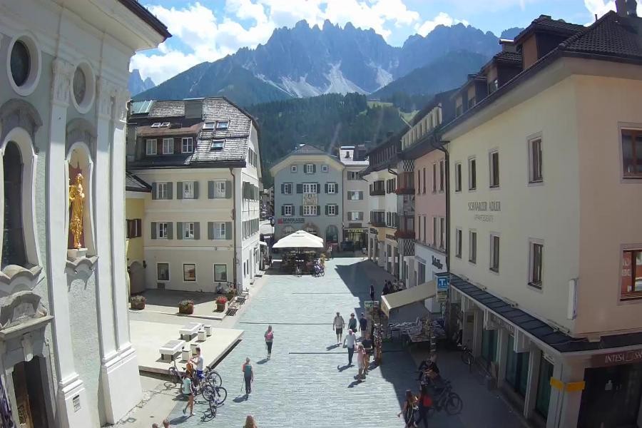 Archived image Webcam Village centre Innichen