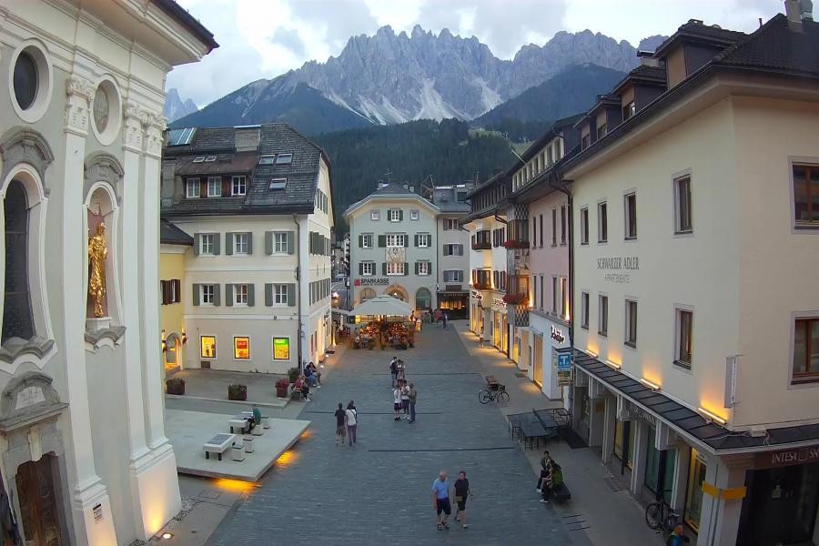 Archived image Webcam Village centre Innichen