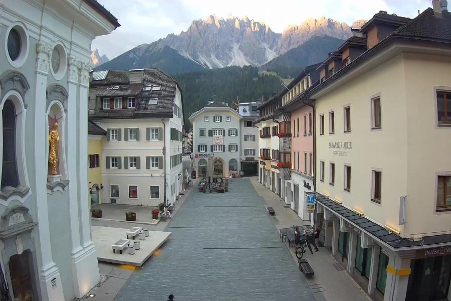 Archived image Webcam Village centre Innichen