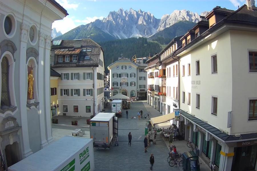 Archived image Webcam Village centre Innichen