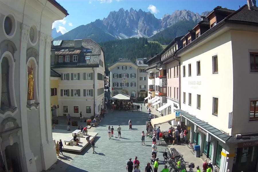 Archived image Webcam Village centre Innichen