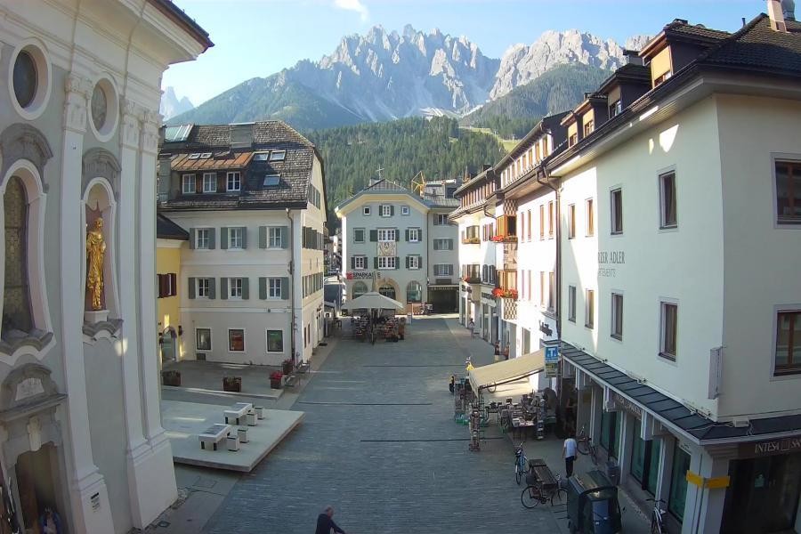 Archived image Webcam Village centre Innichen