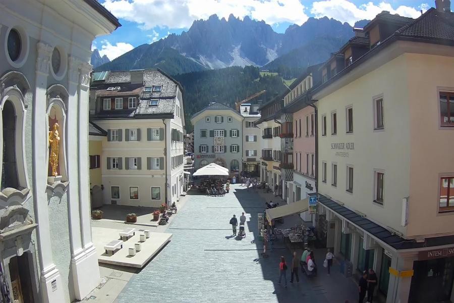 Archived image Webcam Village centre Innichen