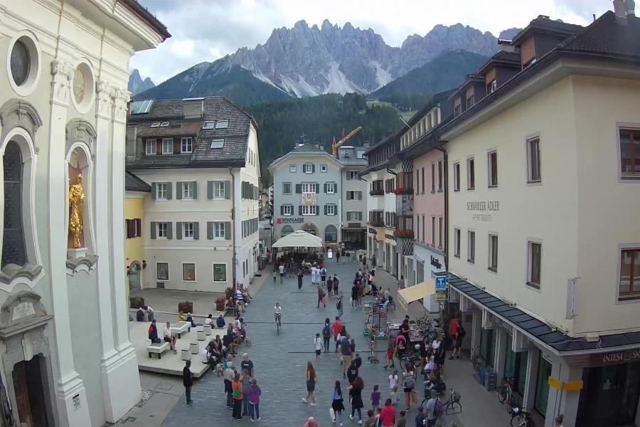 Archived image Webcam Village centre Innichen