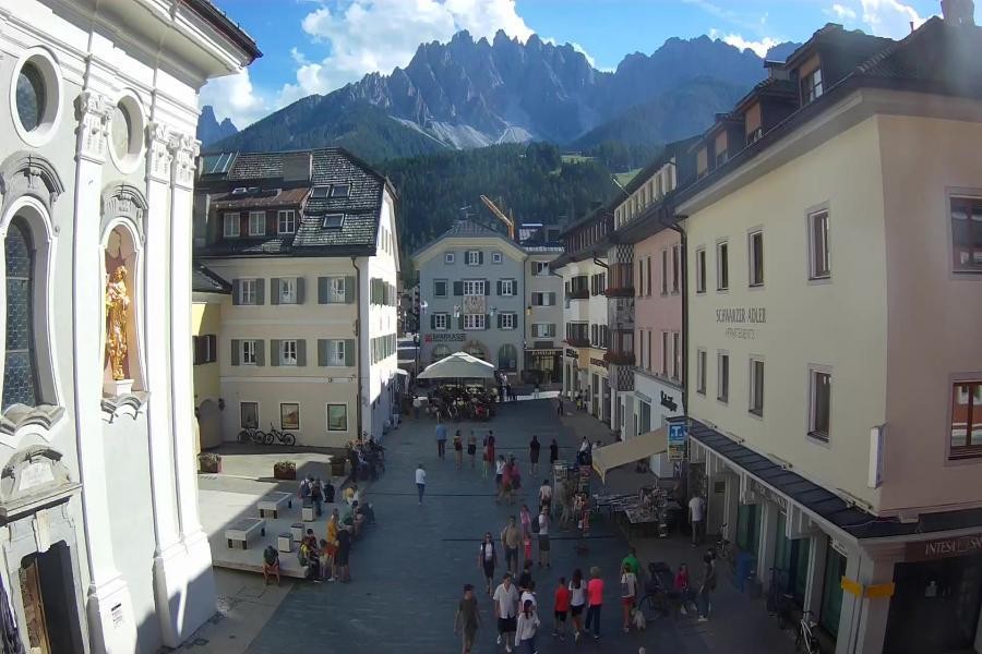 Archived image Webcam Village centre Innichen