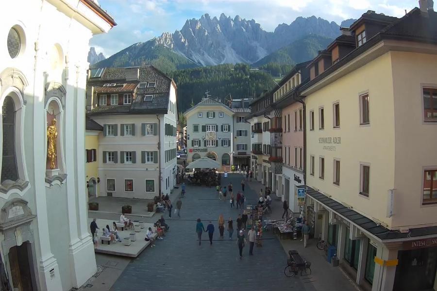 Archived image Webcam Village centre Innichen