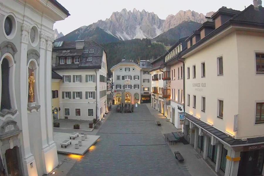 Archiv Foto Webcam Innichen - Ortszentrum