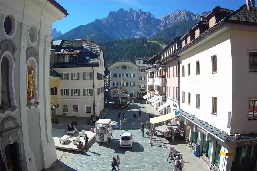 Archiv Foto Webcam Innichen - Ortszentrum