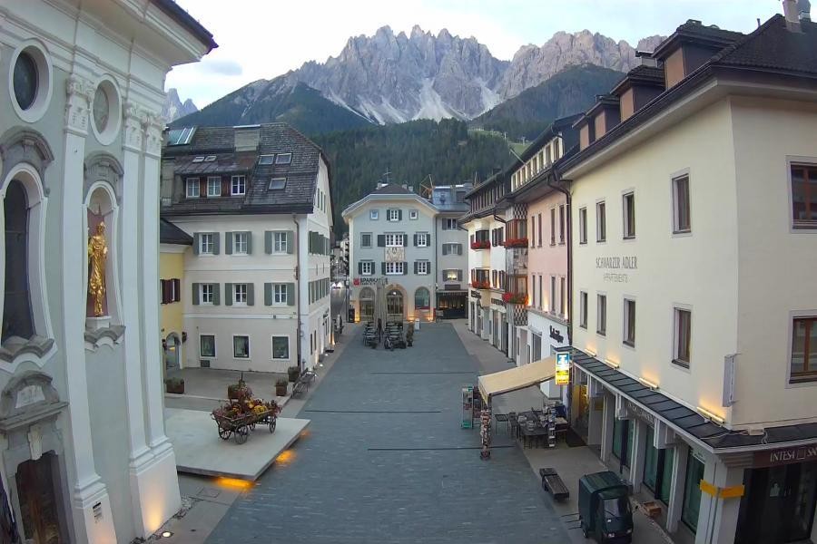 Archiv Foto Webcam Innichen - Ortszentrum