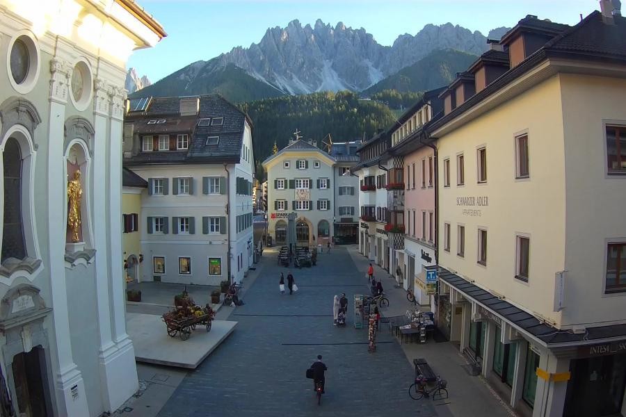 Archiv Foto Webcam Innichen - Ortszentrum