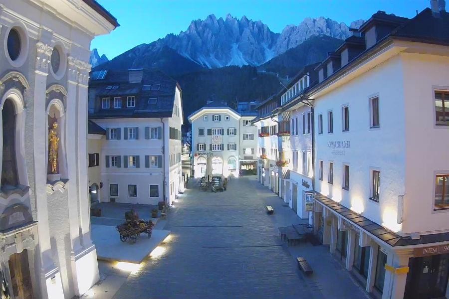 Archiv Foto Webcam Innichen - Ortszentrum