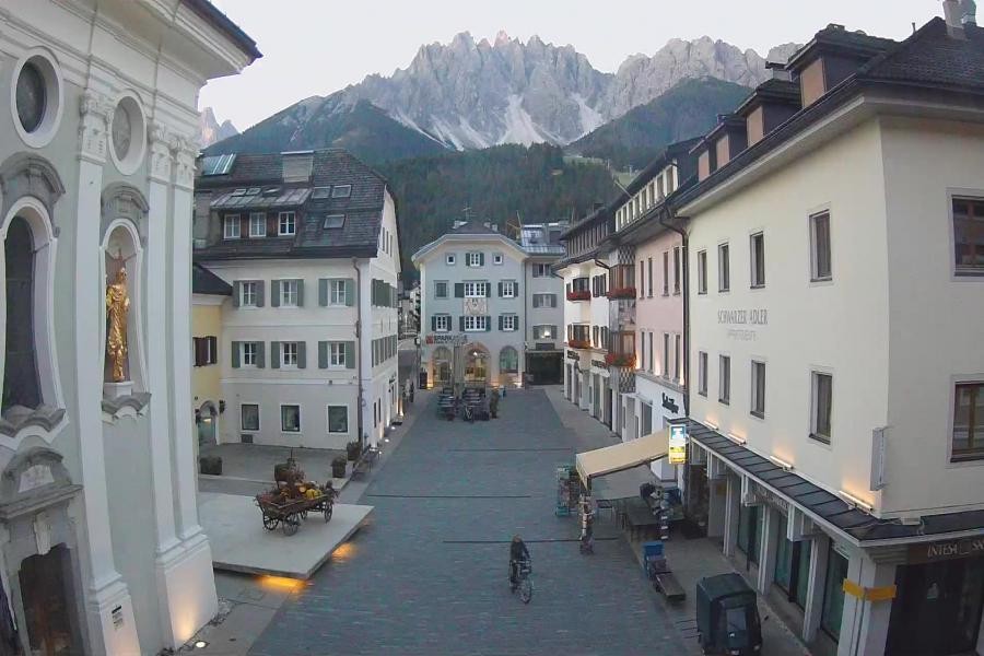 Archiv Foto Webcam Innichen - Ortszentrum