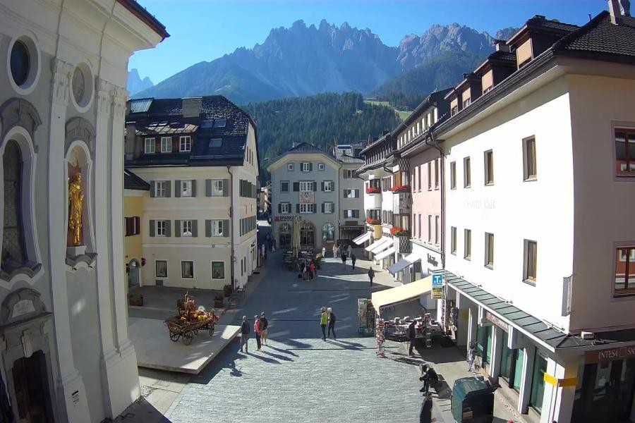 Archived image Webcam Village centre Innichen