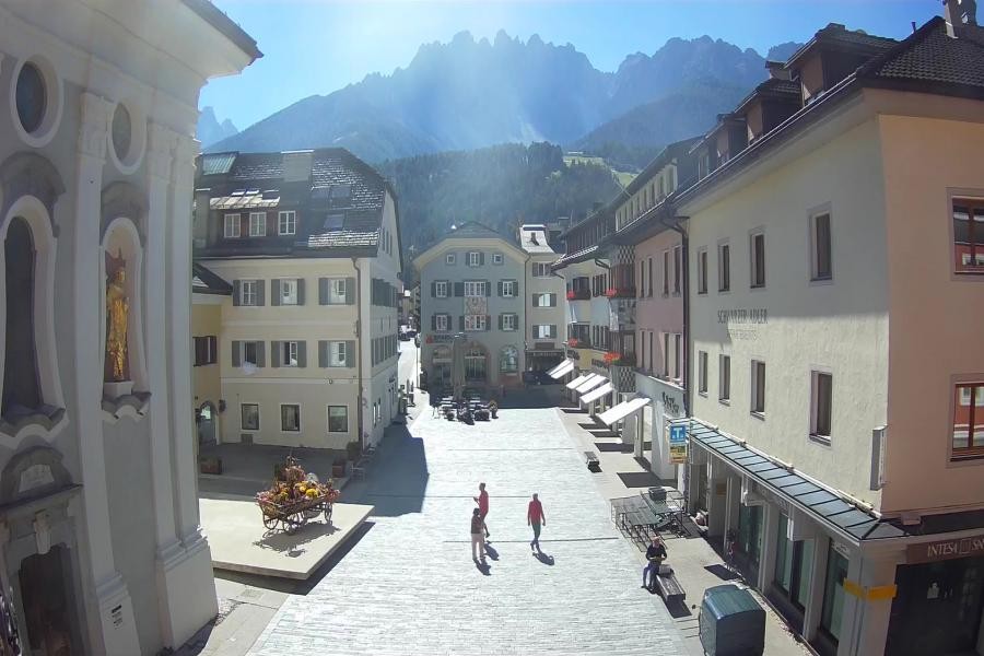 Archived image Webcam Village centre Innichen