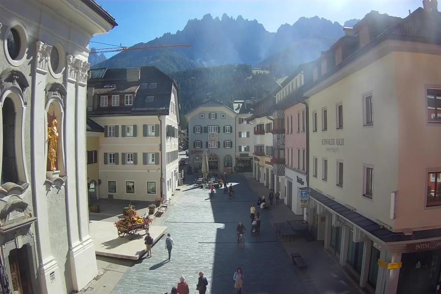 Archived image Webcam Village centre Innichen