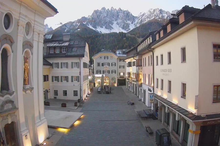 Archiv Foto Webcam Innichen - Ortszentrum