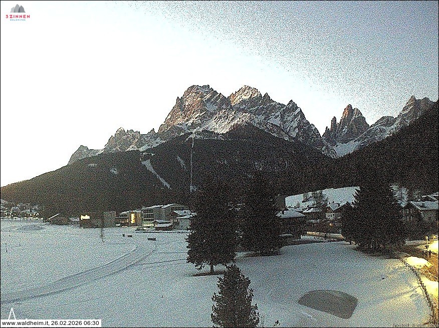 Archived image Webcam Waldheim (Sexten)