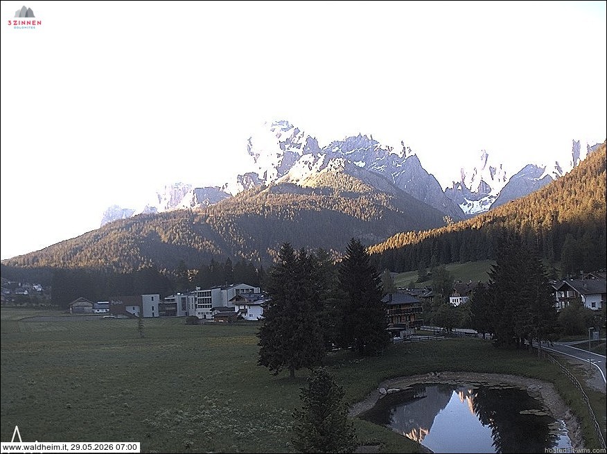 Archived image Webcam Waldheim (Sexten)