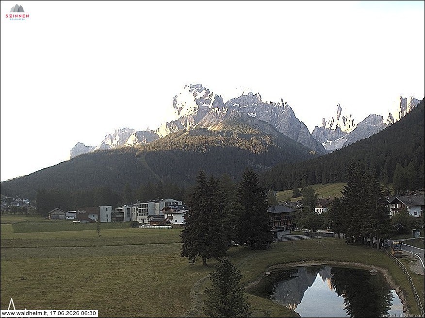 Archived image Webcam Waldheim (Sexten)