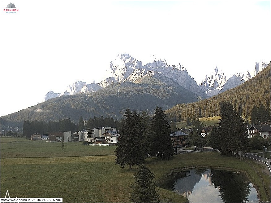 Archived image Webcam Waldheim (Sexten)