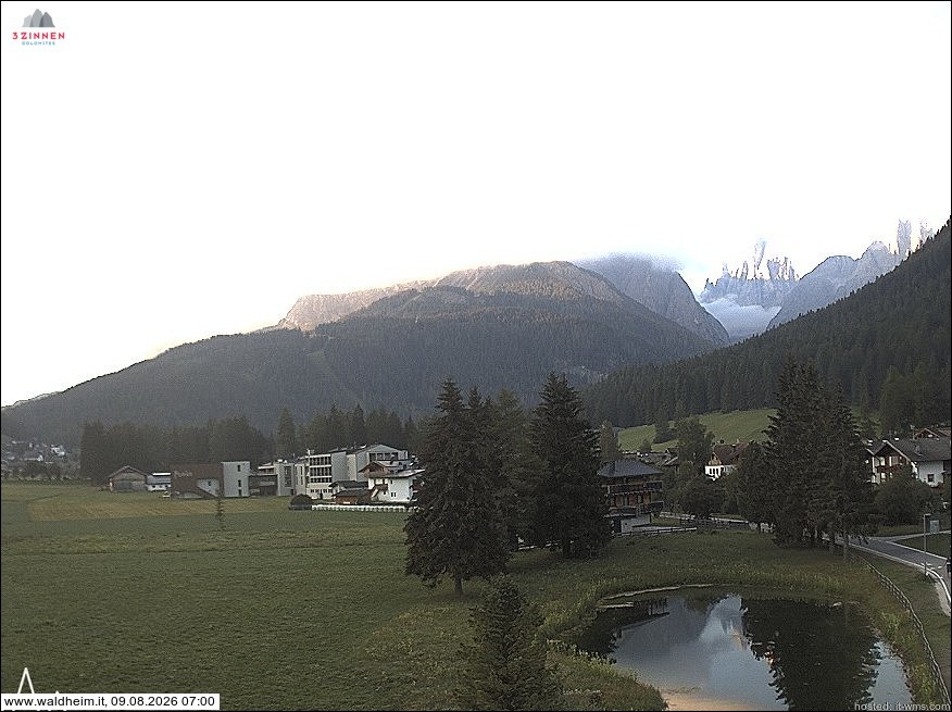 Archived image Webcam Waldheim (Sexten)