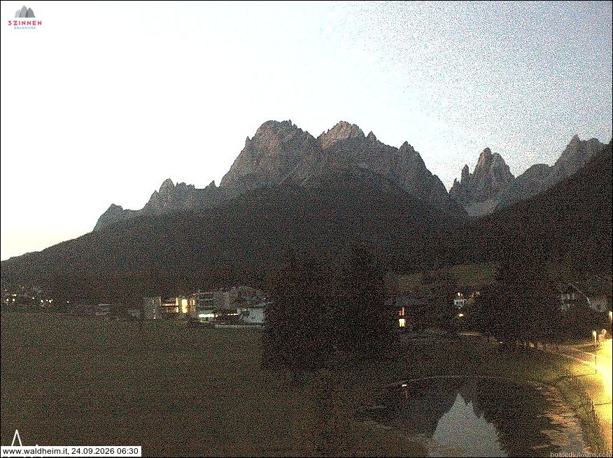 Archived image Webcam Waldheim (Sexten)