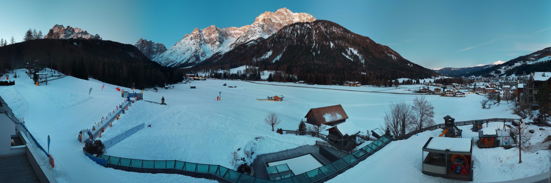 Archived image Webcam Family Resort Rainer, South Tyrol