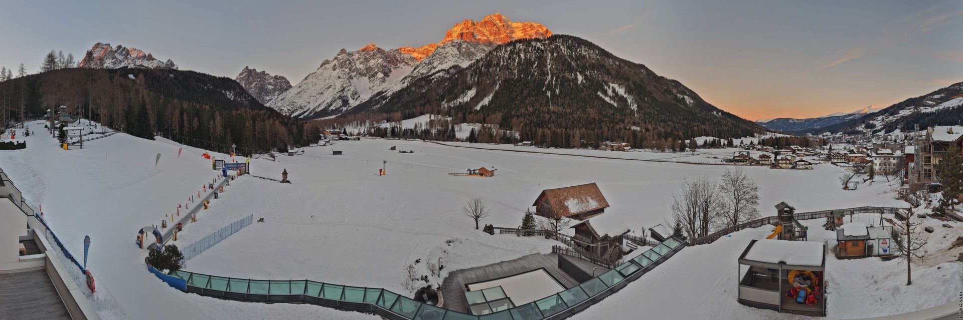 Archived image Webcam Family Resort Rainer, South Tyrol
