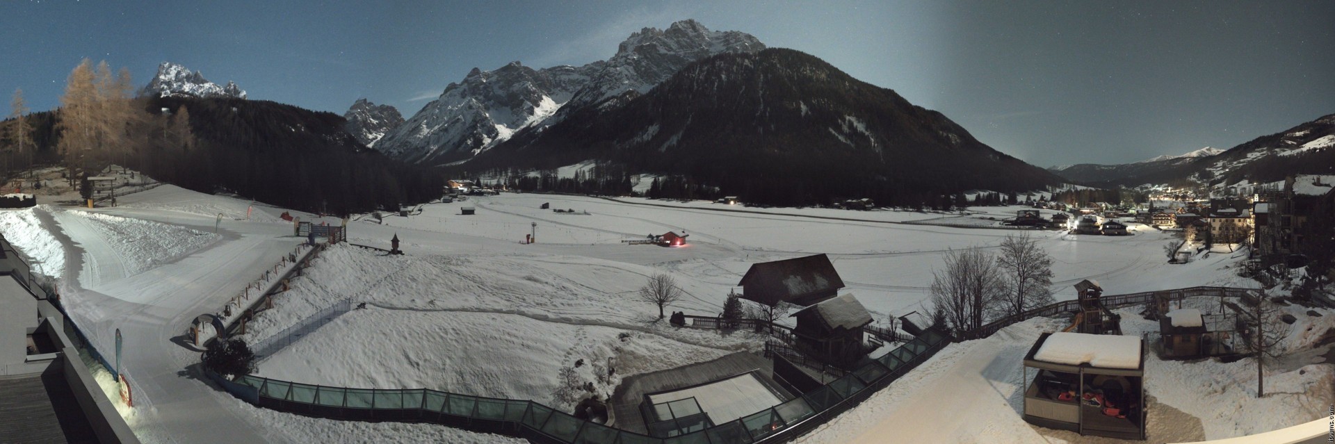 Archived image Webcam Family Resort Rainer, South Tyrol