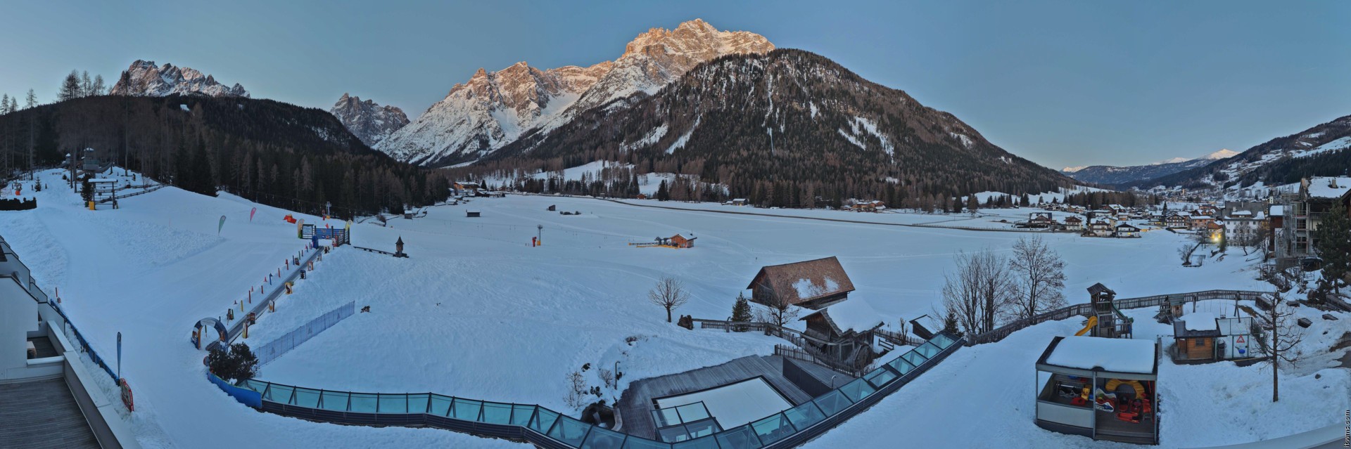 Archived image Webcam Family Resort Rainer, South Tyrol