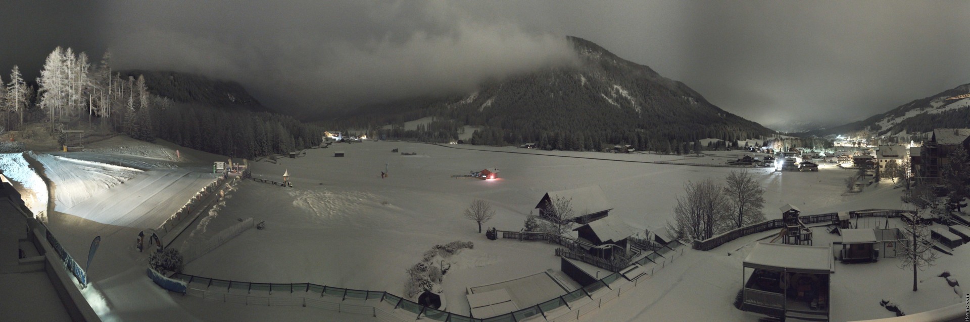 Archived image Webcam Family Resort Rainer, South Tyrol