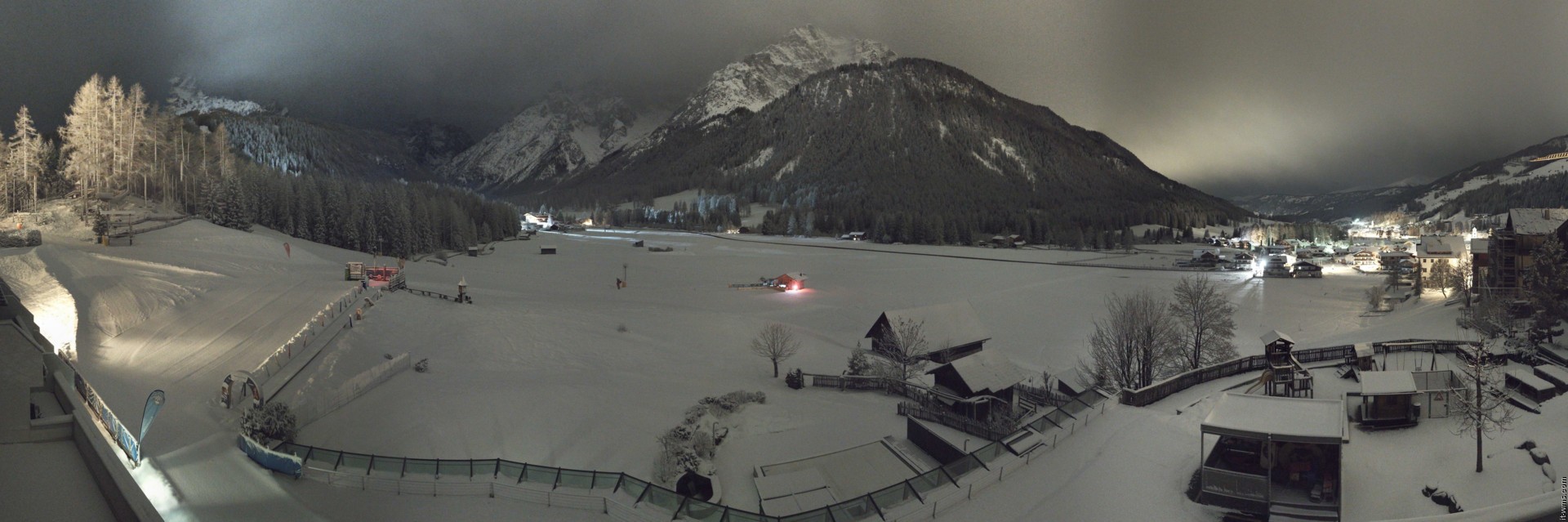 Archived image Webcam Family Resort Rainer, South Tyrol