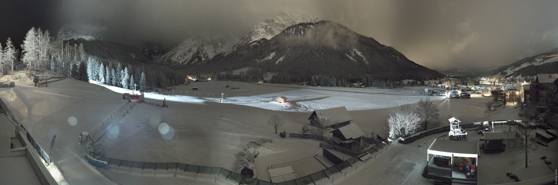 Archived image Webcam Family Resort Rainer, South Tyrol