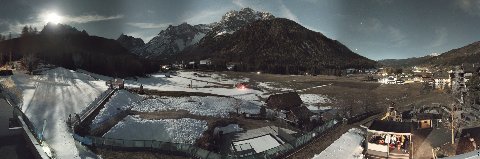 Archived image Webcam Family Resort Rainer, South Tyrol
