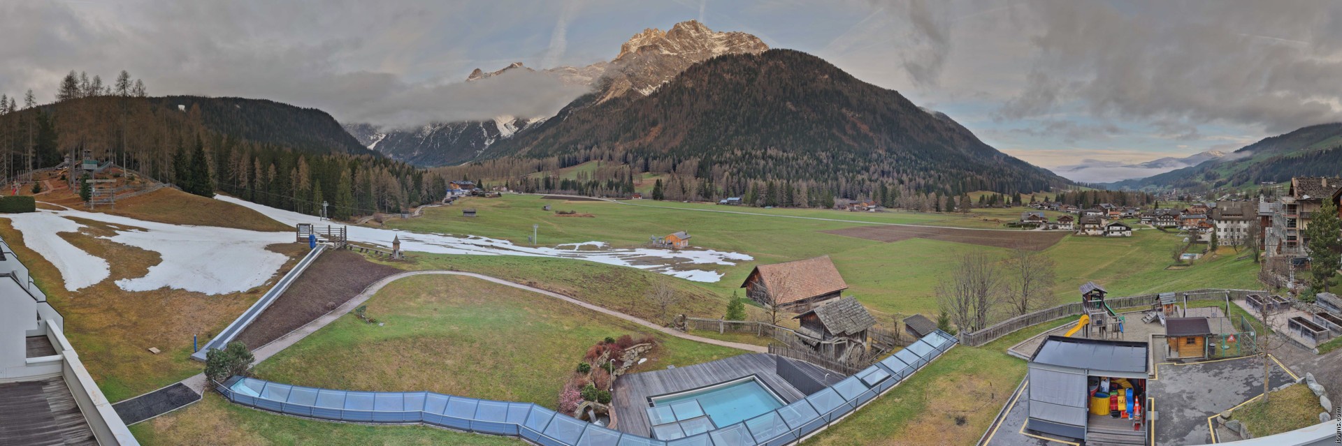 Archiv Foto Webcam Family Resort Rainer im Bergdorf Sexten