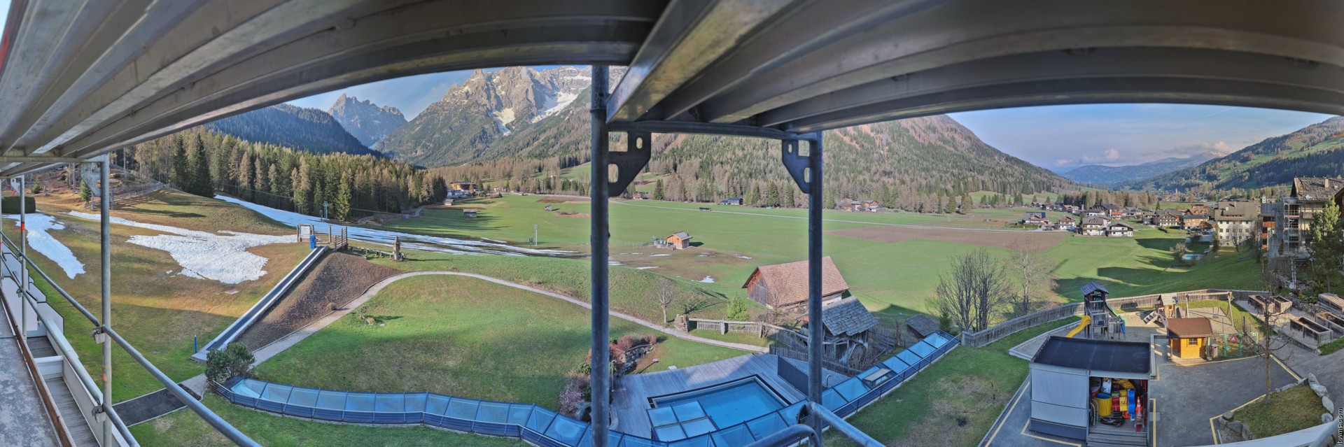 Archived image Webcam Family Resort Rainer, South Tyrol
