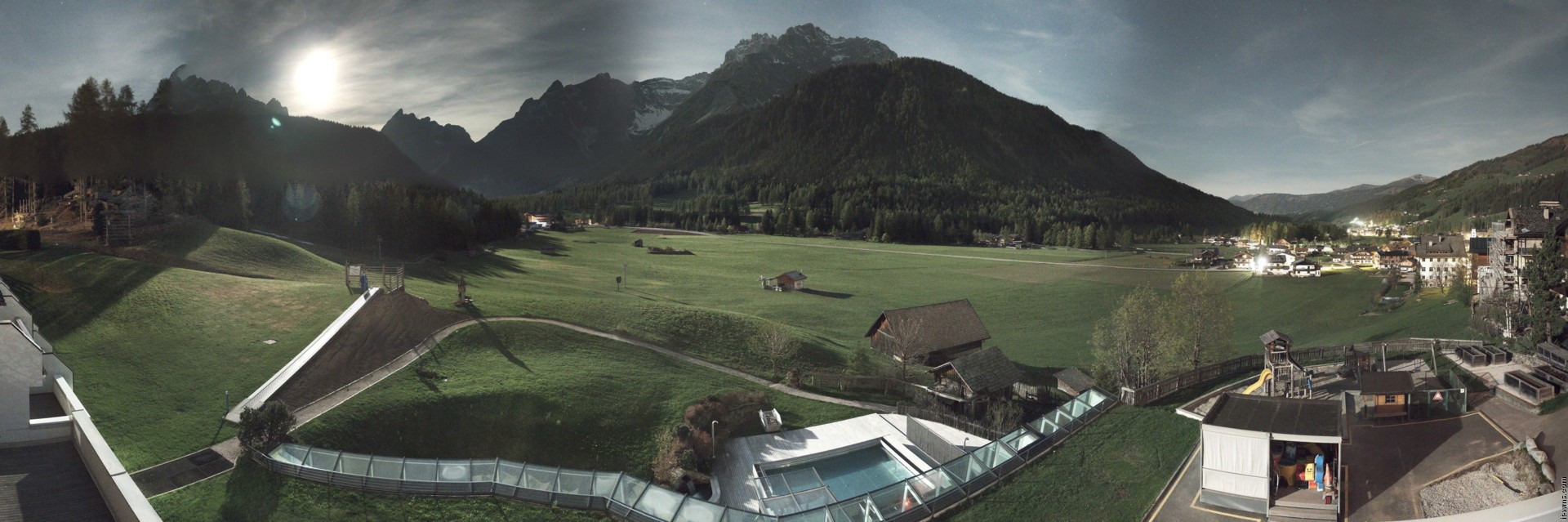 Archived image Webcam Family Resort Rainer, South Tyrol