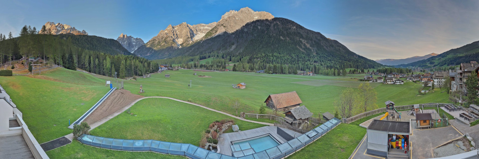 Archived image Webcam Family Resort Rainer, South Tyrol