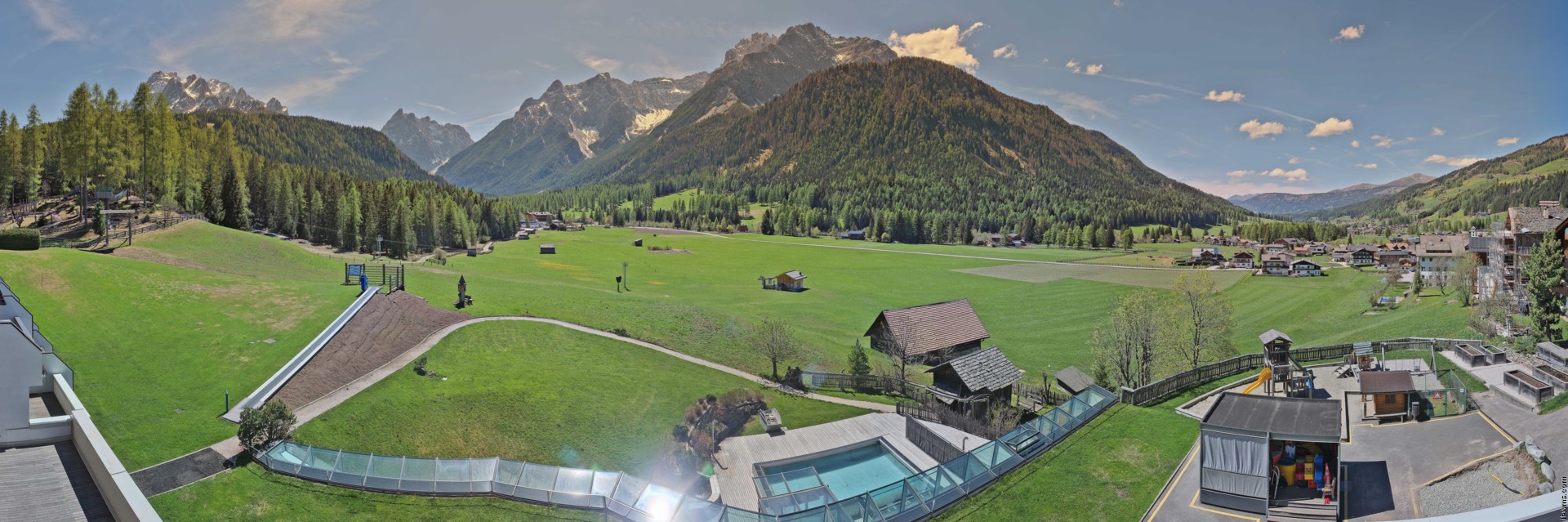 Archived image Webcam Family Resort Rainer, South Tyrol