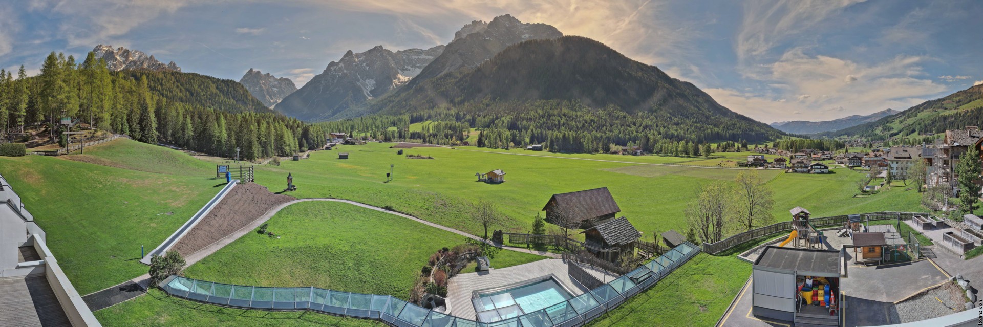 Archived image Webcam Family Resort Rainer, South Tyrol