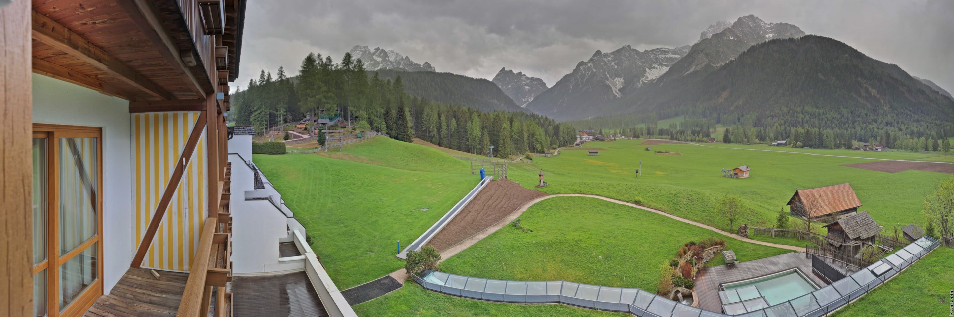 Archiv Foto Webcam Family Resort Rainer im Bergdorf Sexten